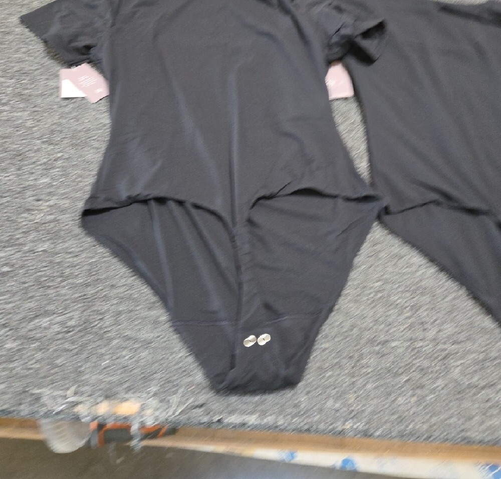 (#1C) Auden Black Short Sleeve Bodysuit - Picture 5 of 5